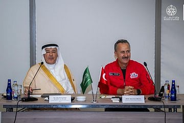 مساعد وزير الدفاع يلتقي رئيس هيئة الصناعات الدفاعية التركي