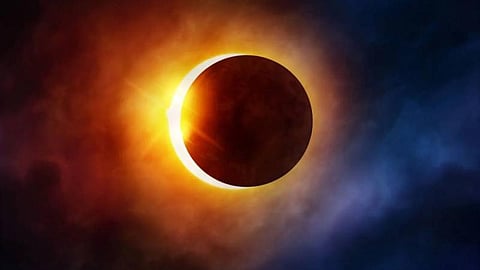 الأخير في 2025.. موعد كسوف الشمس وأماكن رؤيته