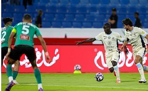  التعادل السلبي يحسم مواجهة الحزم والفتح في دوري روشن
