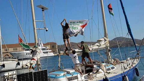 بعد تعرضه لهجمات بمسيرات.. إيطاليا ترسل سفينتين حربيتين لدعم «أسطول الصمود» المتجه إلى غزة