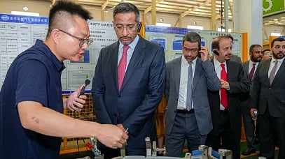 وزير الصناعة يبحث مع Minth Group الصينية تعزيز التعاون في سلاسل إمداد السيارات