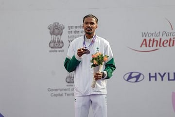 الواثب السعودي حسن دوشي يتُوّج بفضية بطولة العالم