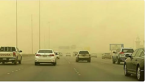 طقس المملكة الثلاثاء.. رياح نشطة وفرصة لتكوّن سحب رعدية على عدة مناطق