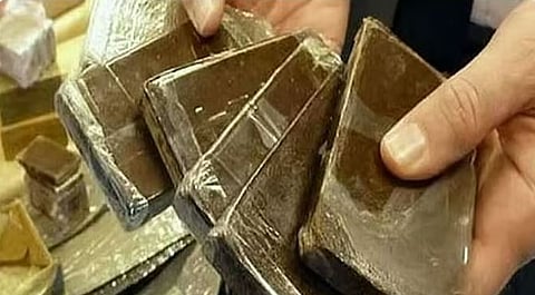 القبض على مواطن لترويجه مادة الحشيش بمنطقة مكة المكرمة