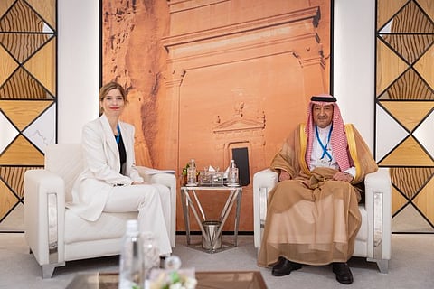  نائب وزير الخارجية يستعرض العلاقات الثنائية مع عضو البرلمان الأوروبي