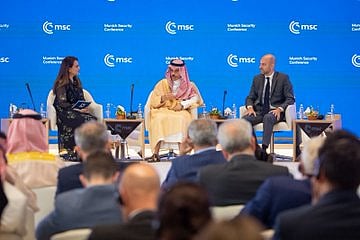 وزير الخارجية يشارك في الجلسة الحوارية بشأن السلام بين فلسطين وإسرائيل في اجتماع قادة مؤتمر ميونخ للأمن