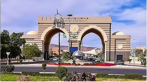 الجامعة الإسلامية تعتمد 42 برنامجًا أكاديميًا من مختلف الدرجات العلمية