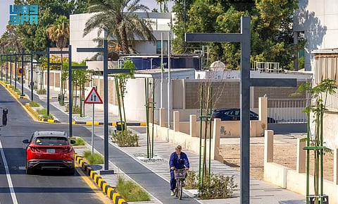 تطوير 73 كيلومترًا من المسارات لتحسين جودة الحياة في الخبر