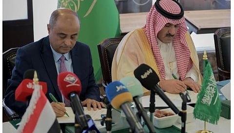 لتعزيز الاستقرار الاقتصادي.. توقيع اتفاقيتين تنمويتين ومذكرة تعاون بين «البرنامج السعودي» والحكومة اليمنية