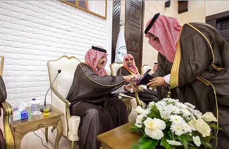أمير حائل يدشّن فعاليات مهرجان سباقات الخيل في نسخته الثالثة