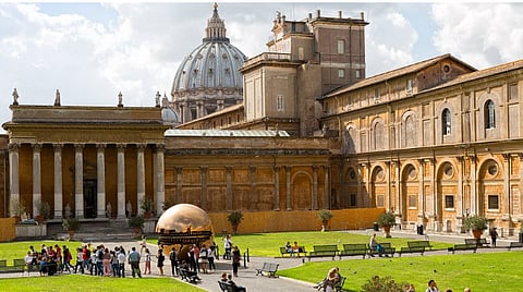  إيطاليا تطلق أنظمة ذكاء اصطناعي لحماية متاحفها بعد سرقة متحف اللوفر بباريس