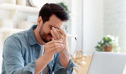 دراسة: تقليل الجلوس اليومي بنصف ساعة يعزز الصحة