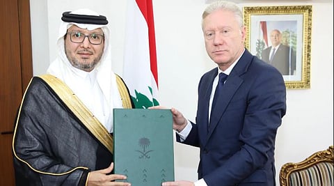 وزير الخارجية اللبناني يتسلم دعوة المملكة لمشاركة بلاده في إكسبو الرياض 2030