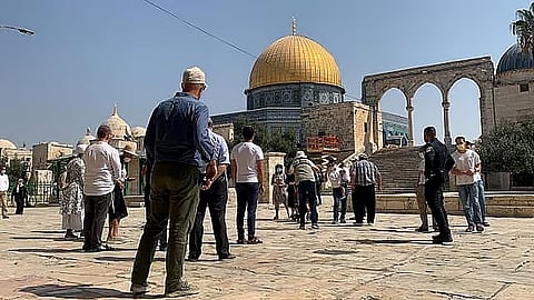 عشرات المستوطنين يقتحمون المسجد الأقصى مجددًا