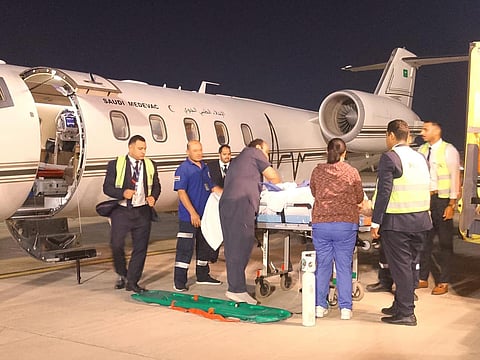  نقل مواطن حالته الطبية حرجة عبر طائرة الإخلاء الجوي من القاهرة