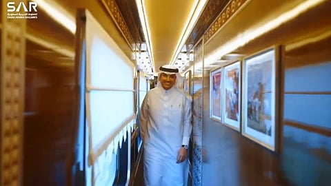 وزير النقل: قطار حلم الصحراء أحد مخرجات الاستراتيجية الوطنية للنقل والخدمات اللوجستية