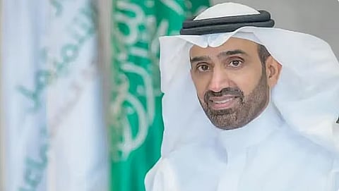 وزير الموارد البشرية يعتمد القواعد المنظمة لتعهيد خدمات العمالة الوافدة بين المنشآت