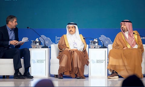 رئيس المنتدى الاقتصادي العالمي: المملكة تتصدر دول المنطقة في توظيف تقنيات الثورة الصناعية الرابعة