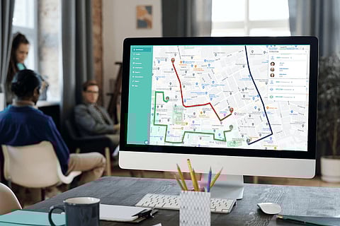 مختص تقني يوضح تأثير تتبع موقع الموظف عبر الجوال على بيئة العمل وخصوصية الأفراد
