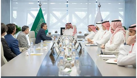 وزير الصناعة يبحث مع شركات عالمية الفرص المشتركة في الصناعات عالية القيمة