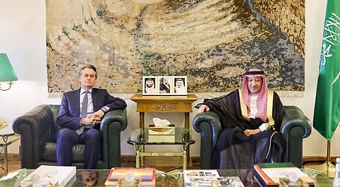 «الخريجي» يستعرض العلاقات الثنائية مع المبعوث الخاص لوزارة الخارجية الألمانية 