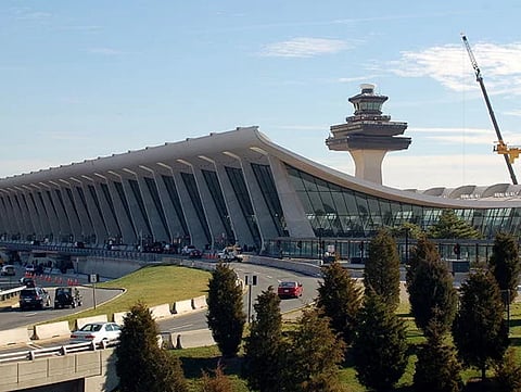 وقف الحركة الجوية بمطار واشنطن بسبب مشكلة أمنية  