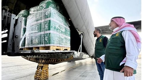 وصول الطائرة الإغاثية السعودية الـ72 لإغاثة الشعب الفلسطيني في قطاع غزة