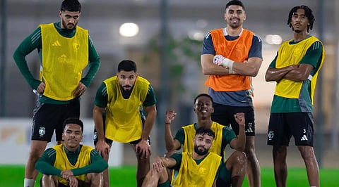 المنتخب السعودي يُدشن تدريباته في معسكر جدة استعدادًا للقاء ساحل العاج