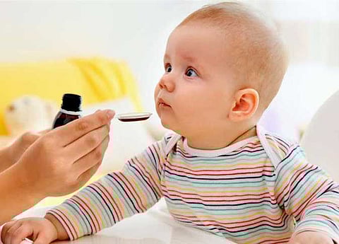 «عش بصحة» توضح خطوات تخزين أدوية الأطفال بطريقة صحيحة 