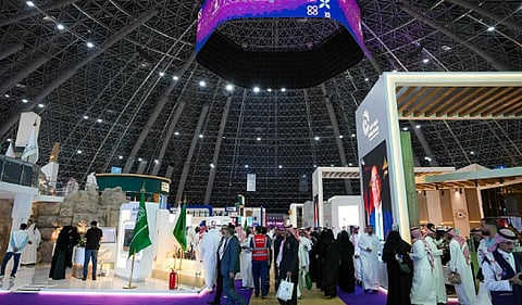 إقبال كبير من الزوار على فعاليات النسخة الخامسة لمؤتمر ومعرض الحج