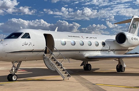 إخلاء طبي عاجل لمواطن عبر مطار برج العرب في مصر

