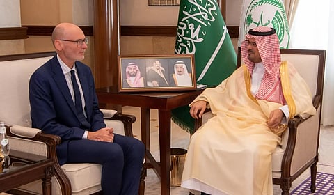 نائب أمير منطقة مكة المكرمة يستقبل السفير البريطاني لدى المملكة