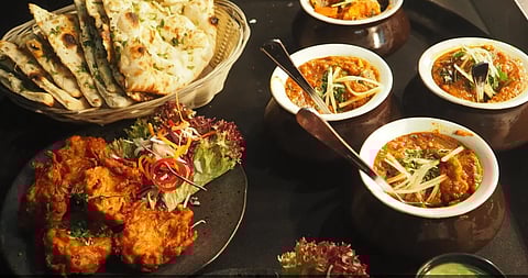 أخصائية تحدد الطريقة الصحيحة لتناول الطعام ليلا