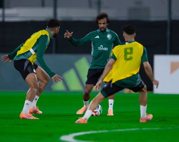 موعد مباراة الأخضر ونظيره الجزائري وديًّا استعدادا لكأس العرب