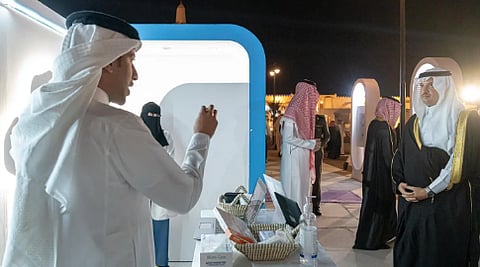 محافظ الأحساء يدشّن حملة "سكرك موزون" ضمن فعاليات اليوم العالمي للسكري