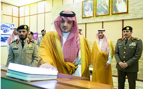 الأمير عبدالعزيز بن سعود يدشّن منظومة الرادارات في نظام أمن الحدود الشمالية 