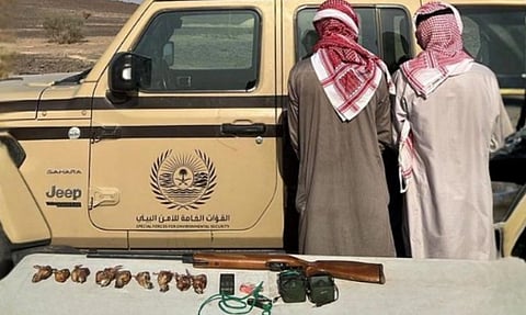 القبض على مواطنين لارتكابهما مخالفة الصيد دون ترخيص في المدينة المنورة
