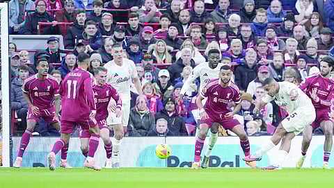 نوتنغهام فورست يهزم ليفربول بثلاثية نظيفة في الدوري الإنجليزي