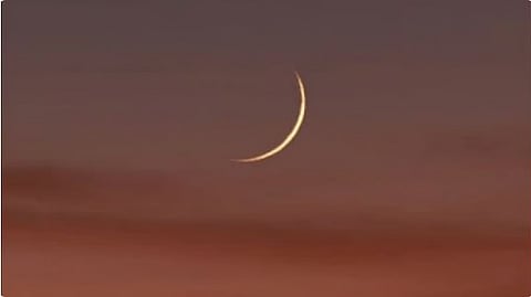 هلال جمادى الآخرة يزين سماء المملكة مساء اليوم