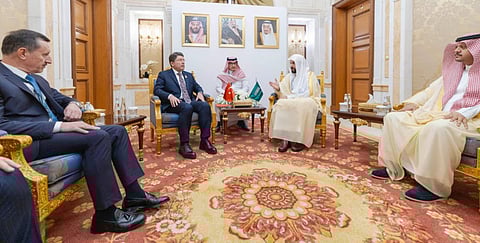 وزير العدل يلتقي نظيره التركي على هامش المؤتمر العدلي الدولي الثاني