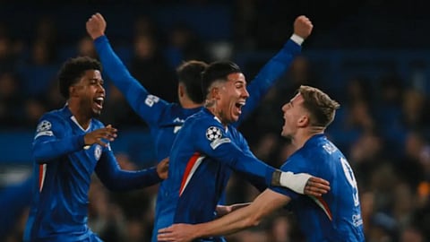 تشيلسي يهزم برشلونة بثلاثة أهداف ويقفز للمركز الرابع في دوري أبطال أوروبا