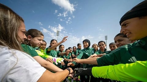 انطلاق معسكر المنتخب الوطني للفتيات تحت 15 عامًا في جدة