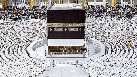 وزارة الحج تنصح بعدم تحويل مبالغ لأي جهات خارج منصة «نسك حج»