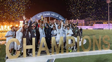 مدير الأمن العام يتوّج منتخب "الأمن البيئي" ببطولة وزارة الداخلية لكرة القدم 2025