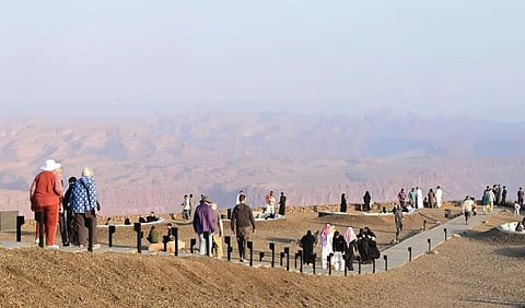 مطل الحَرّة في العُلا.. نافذة بانورامية على الجبال والواحات