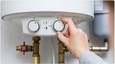 "الدفاع المدني" يحث على صيانة سخانات المياه للوقاية من الأعطال والحوادث