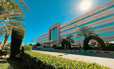  استبدال الصمام الأورطي دون تدخل جراحي ينقذ حياة مواطنة بمدينة الملك عبدالله الطبية