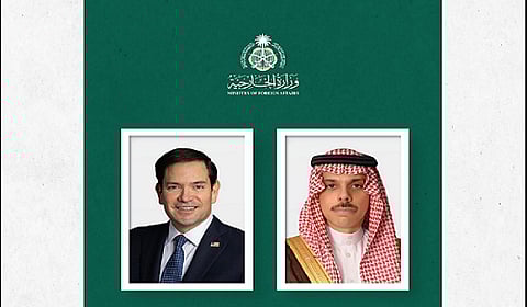 وزير الخارجية يبحث المستجدات الإقليمية والدولية مع نظيره الأمريكي