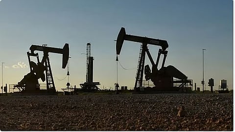 ارتفاع أسعار النفط عند التسوية عقب خفض الفائدة الأمريكية