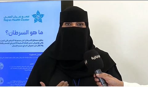 زكية اليامي.. من حارسة أمن إلى مشرفة على 12 مركزًا صحيًا في نجران بعد تجربة مع السرطان